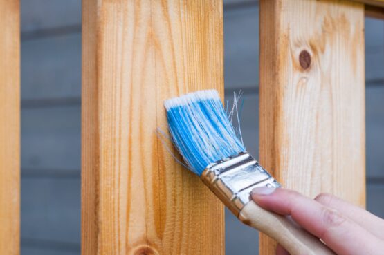 apply blue brush carpentry