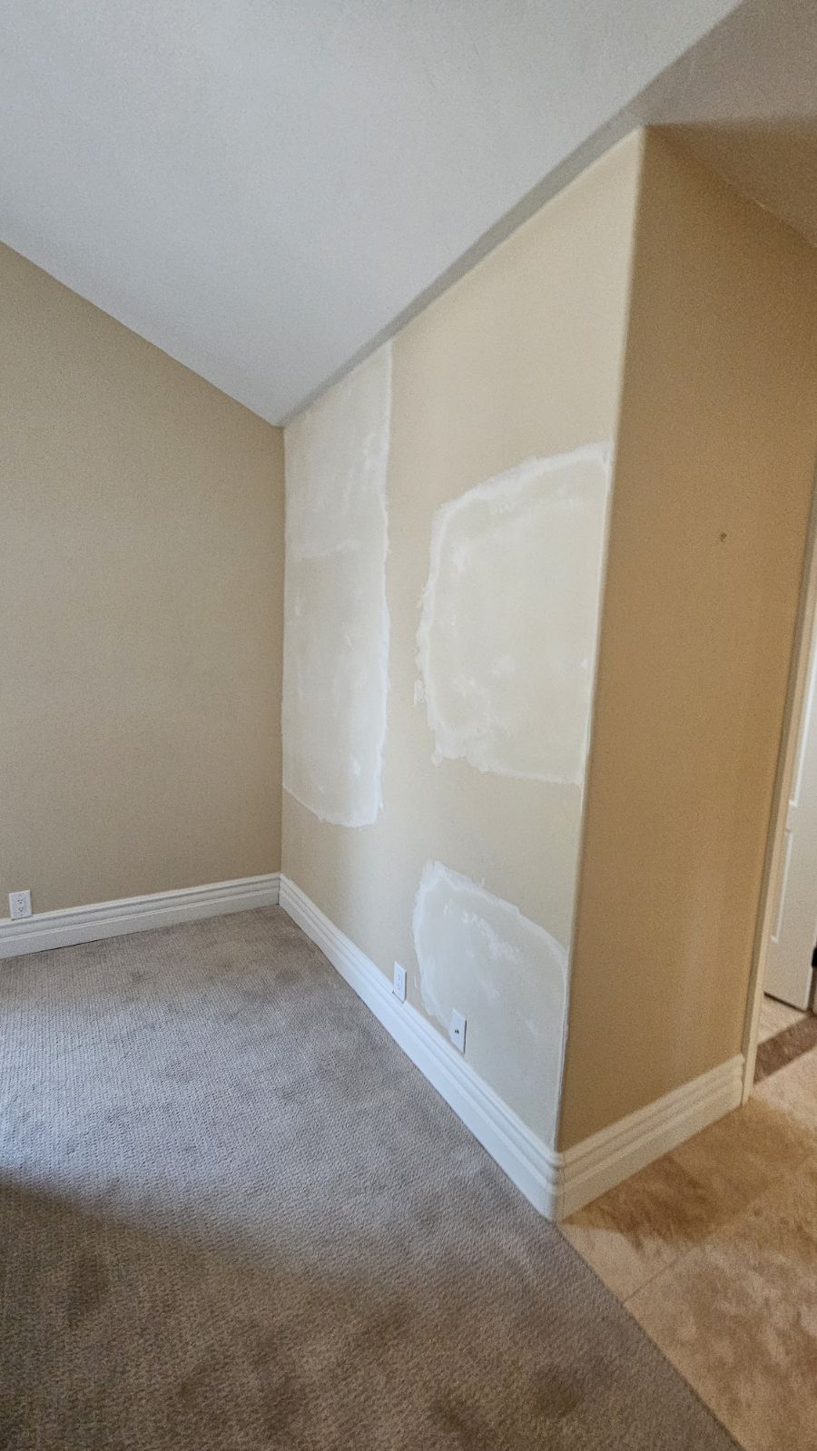 Living room smooth texture drywall repair after