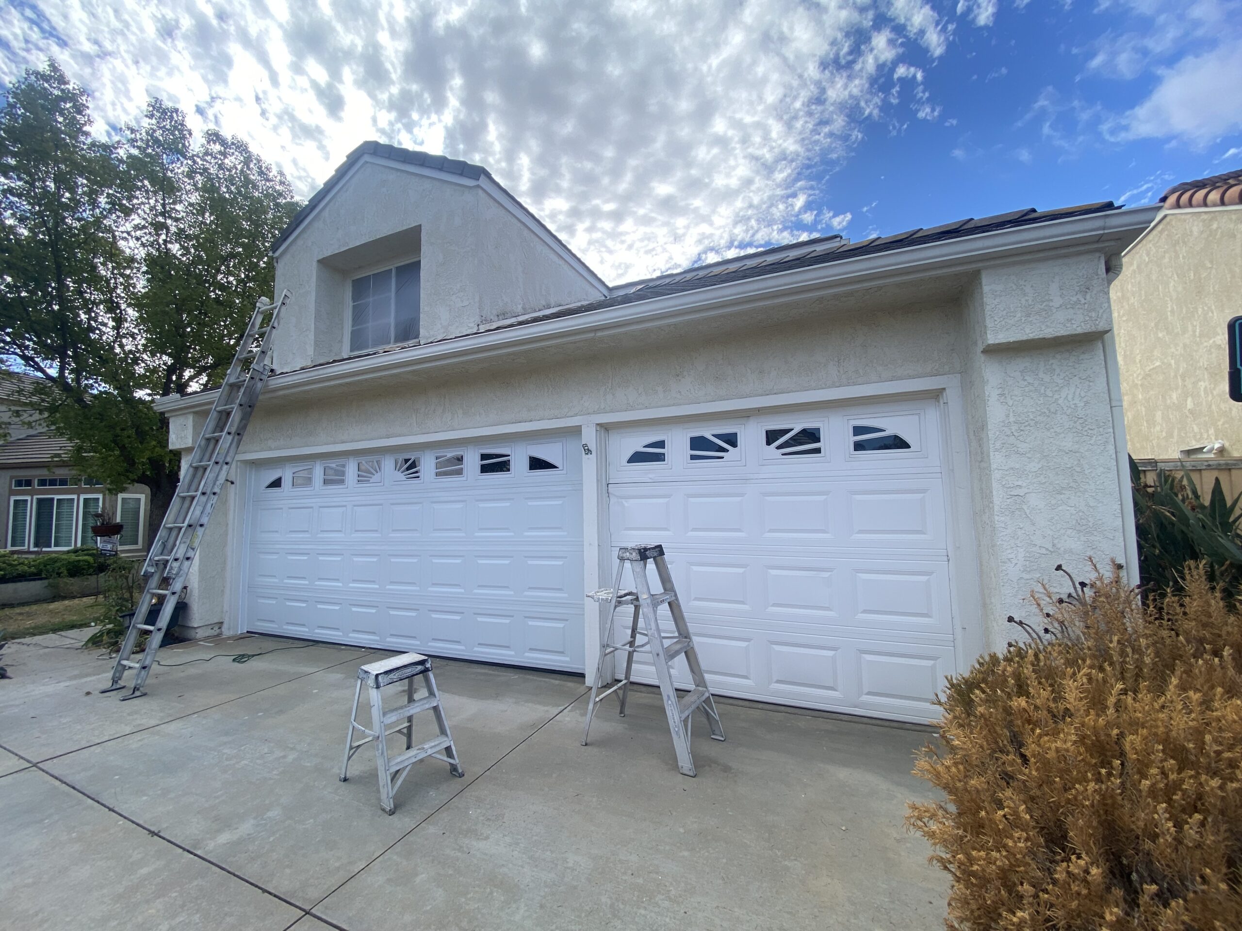 Exterior home paint in Menifee ca before