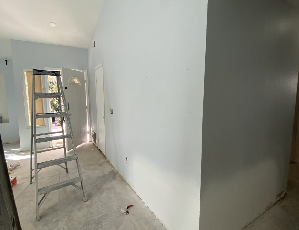 Entryway repaint before