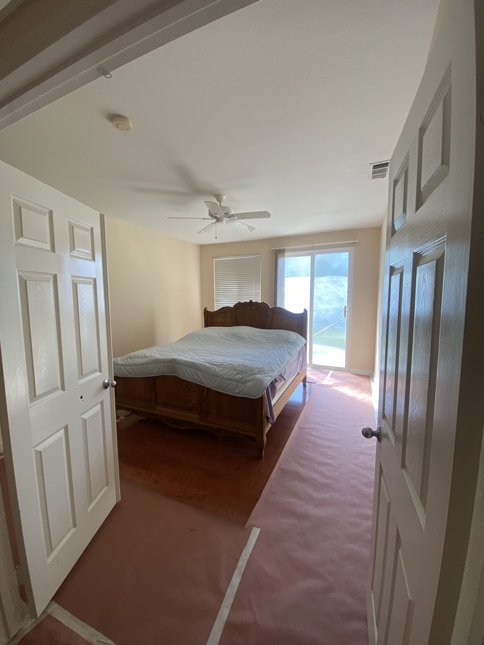 Master bedroom paint before